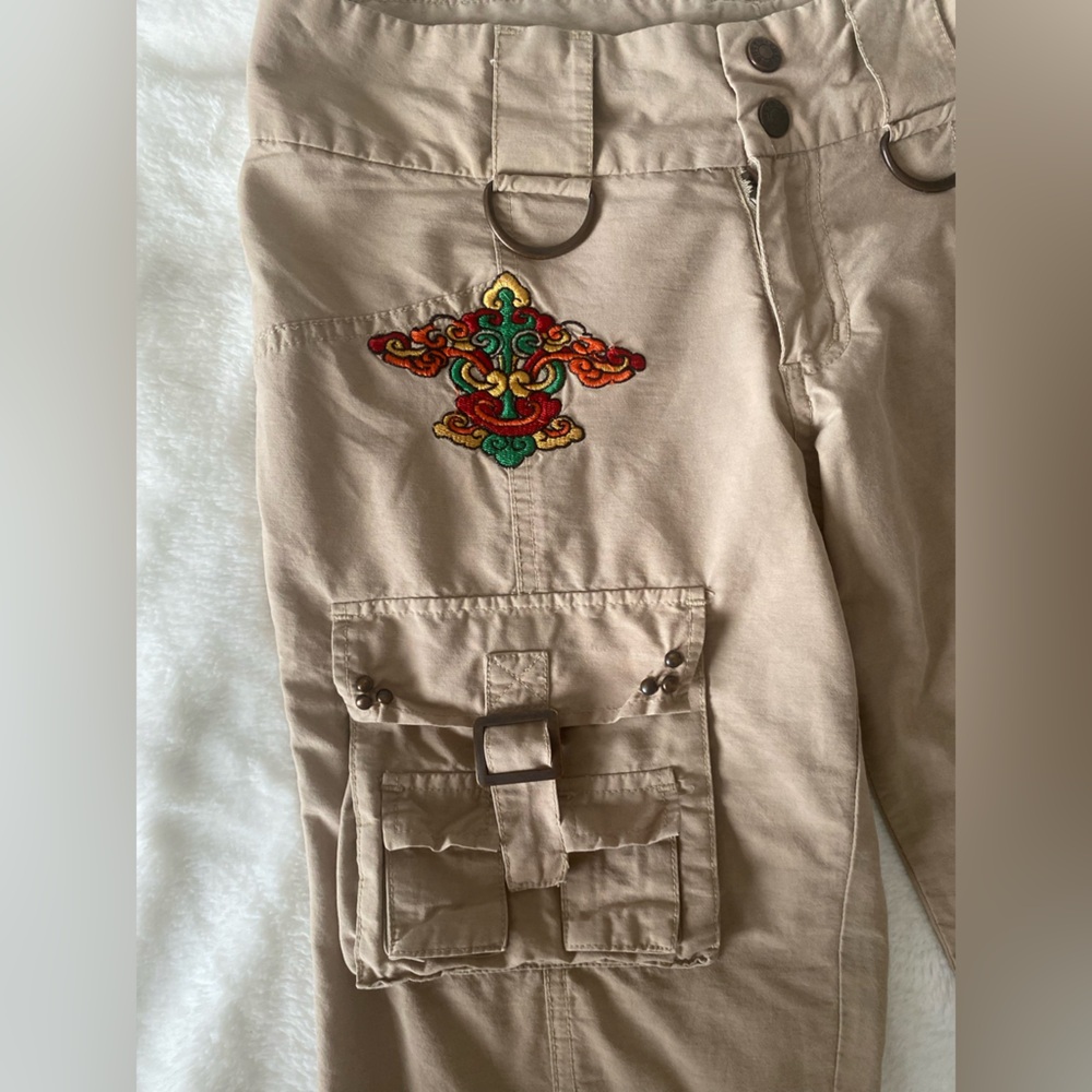 VINTAGE Y2K Khaki Embroidered Low Rise Cargo Pants - Picture 6 of 9